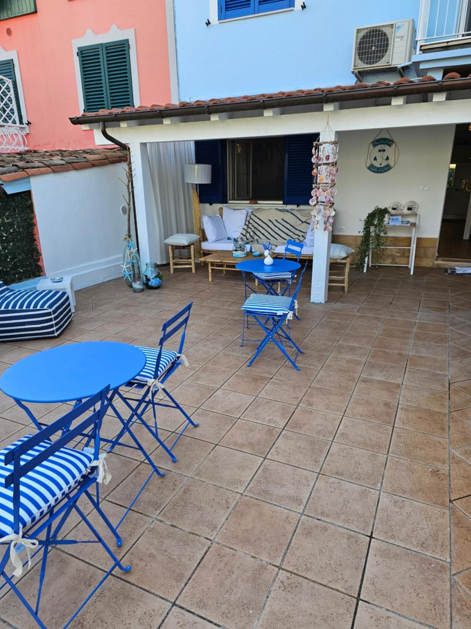 Voglia D'Amare Bed & Breakfast Нумана Екстериор снимка